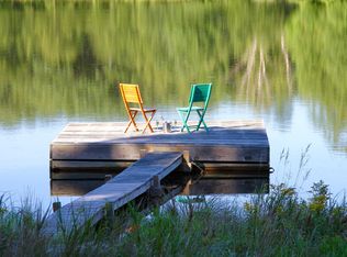 125 High Meadow Dr, Milford, PA 18337