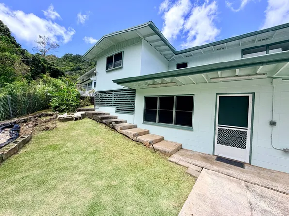 1638 Ala Mahina Pl, Honolulu, HI 96819