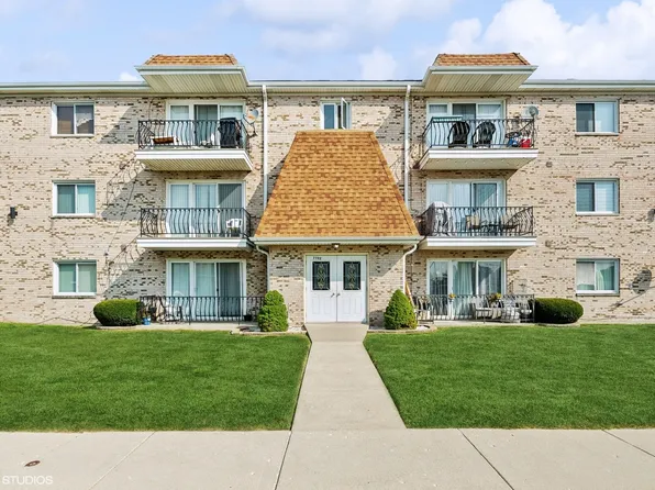 7702 W 87th Pl APT 12, Bridgeview, IL 60455