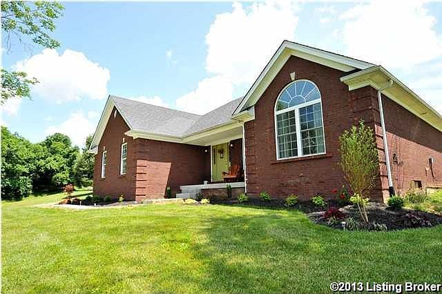 1st image of 87 Chadwick Dr