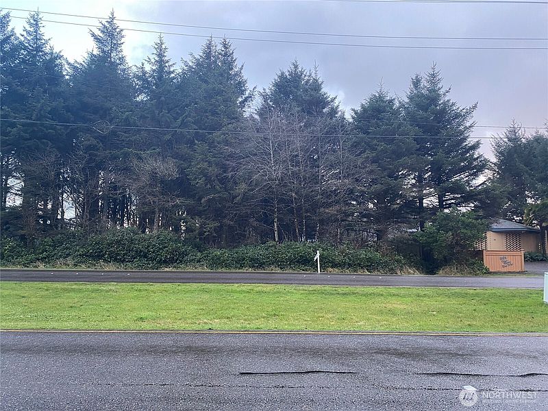 5th image of 886 Ocean Shores Boulevard