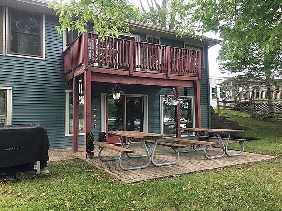 2nd image of 4324 Dawn Dr