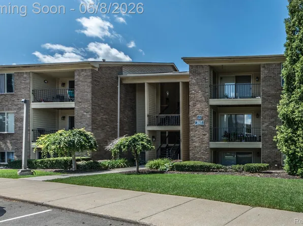 2605 Greenstone Blvd APT 212, Auburn Hills, MI 48326