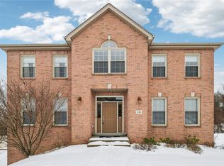 141 Southridge Dr, Cranberry Township, PA