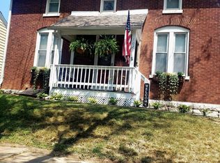 1025 S 11th St, Quincy, IL 62301