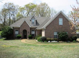 1461 Dogwood Hollow Dr, Nesbit, MS 38651