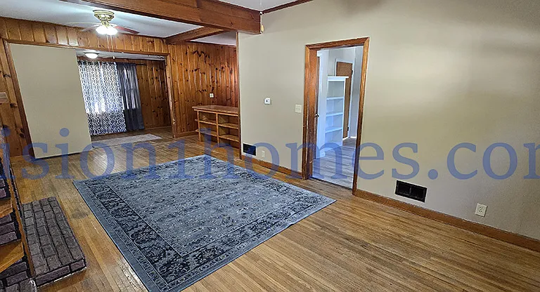 718 W Murphy St — Photo 11