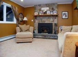 12 Horace Rd, Oak Ridge, NJ 07438