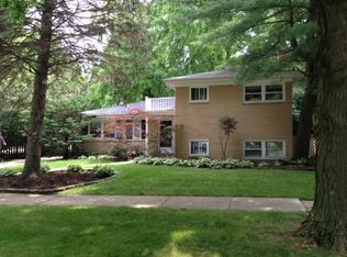 448 Alpine Ln, Wilmette, IL 60091