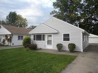 825 Boston Ave, Elyria, OH 44035