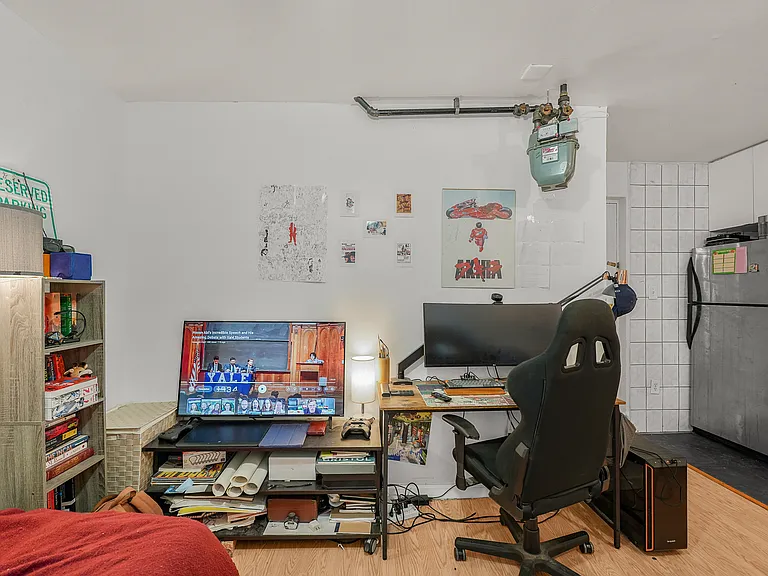 124 Mott St #15 — Photo 3