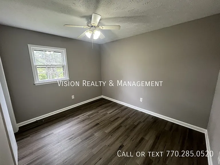153 Carroll Cir — Photo 21