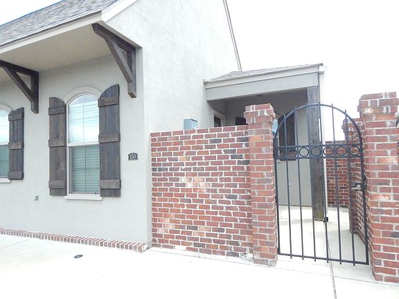 Private Courtyard Entrance