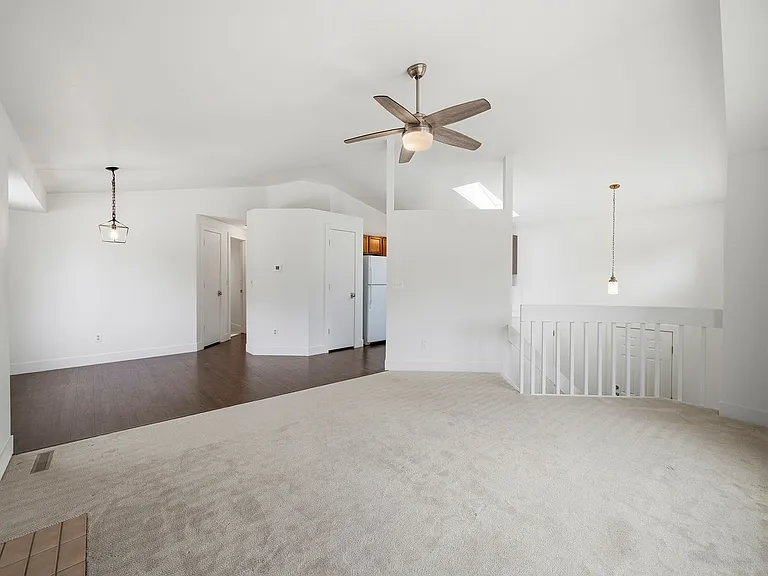 2742 Pampas Dr — Photo 3