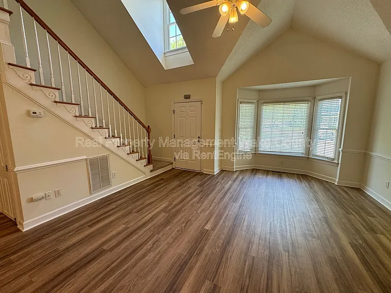 4328 Bartholomew Cir — Photo 5