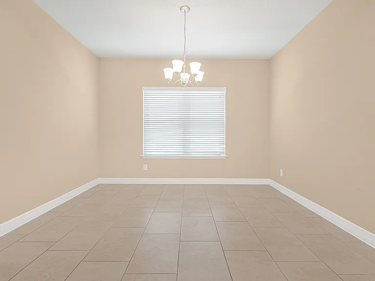 5488 Devonwood St — Photo 9