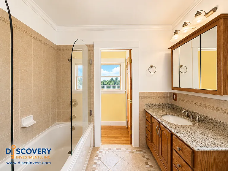327 San Carlos Ave — Photo 38