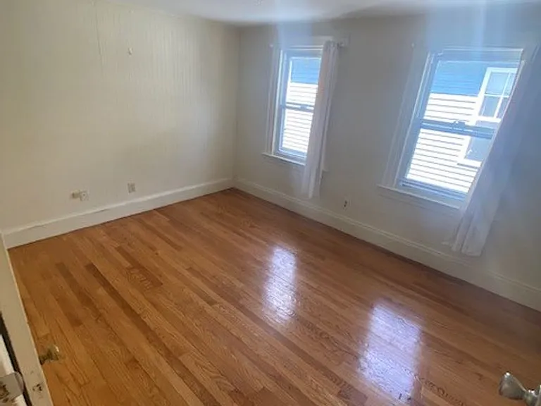 378 Crown St — Photo 19