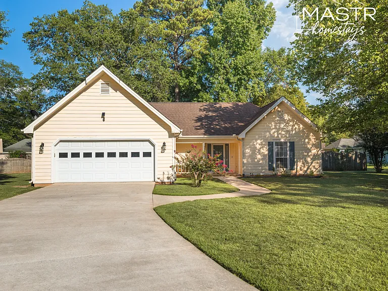 107 Tappan Ct — Photo 2