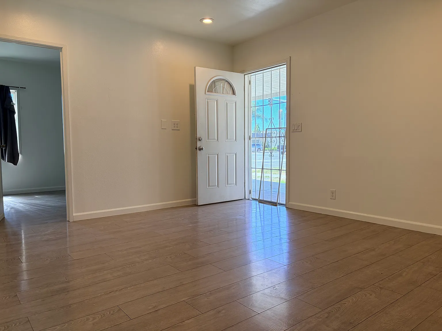 10952 Rose Street — Photo 2