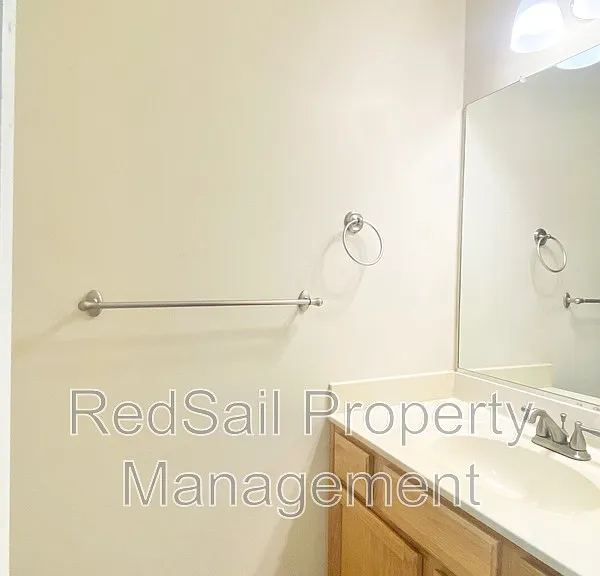 937 Allendale Dr — Photo 10
