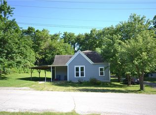 702 E University St, Siloam Springs, AR 72761