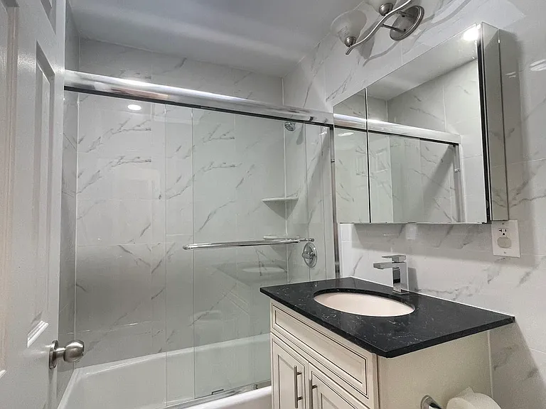 41-22 Parsons Blvd #3 — Photo 3
