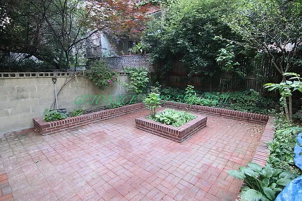 Rented by Guidance Realty Corp. | media 10