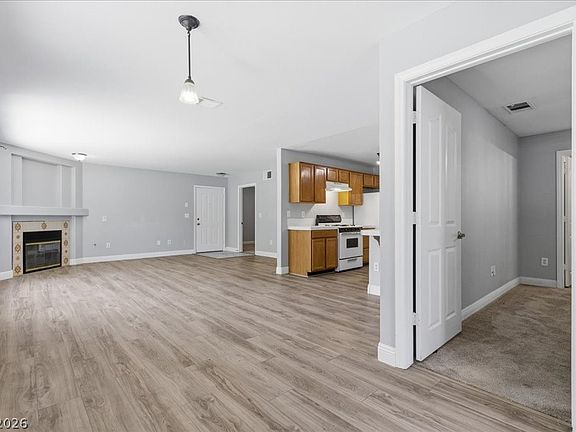 3rd image of 700 Capri Dr APT 25B