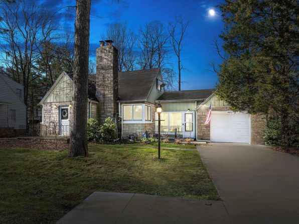 19573 Oakdale Ave, South Bend, IN 46637