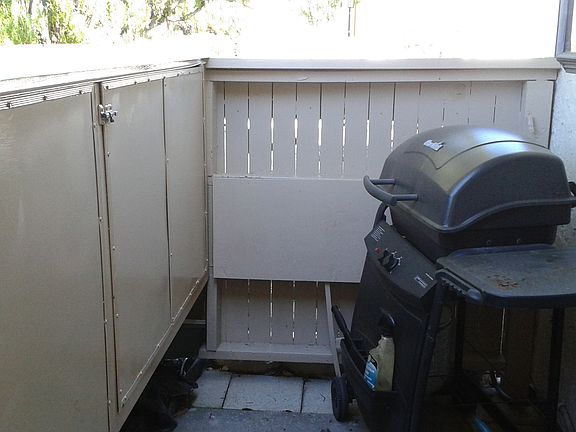 2nd image of 5500 Niblick Pl