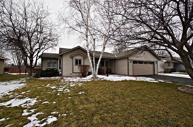 Welcome to this immaculate 4 bedroom 2 bath home on a quiet cul de sac!