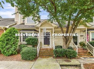 18B Park Village Ln, Greensboro, NC 27455