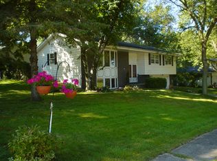 2902 Willowmere Dr, Des Moines, IA 50321