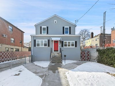 743 Hollywood Avenue, Bronx, NY, 10465