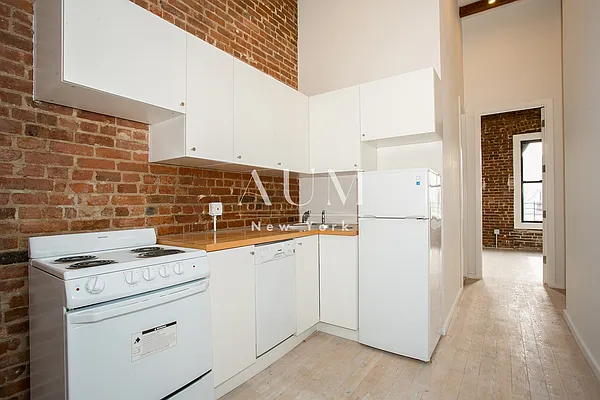 Rented by Zone Corp | media 26