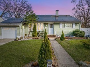 62 Hickory Rd, Colonia, NJ 07067