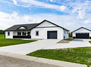 106 Pheasant St, Audubon, MN 56511