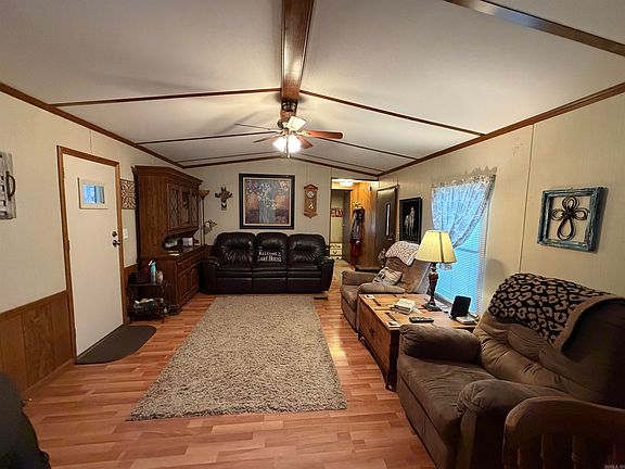 4th image of 42 Lake Forest Estate Rd