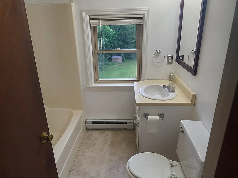 28L Island Pond Rd — Photo 14