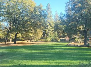 14900 Woodland Park Dr, Forest Ranch, CA