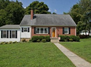 453 Parkdale Dr, Salem, VA 24153
