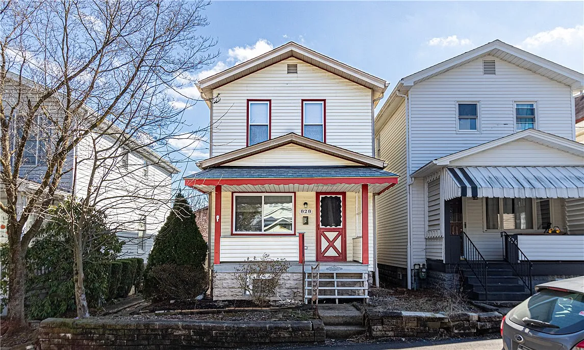 828 Hazlett Ave photo 1