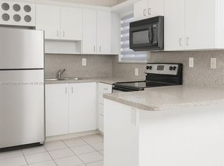 Grace Villas Ii, Miami, FL 33126