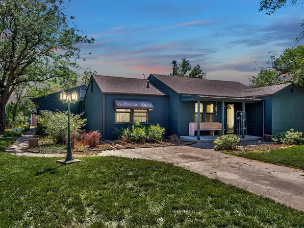 302 S Kansas Ave, Burrton, KS 67020