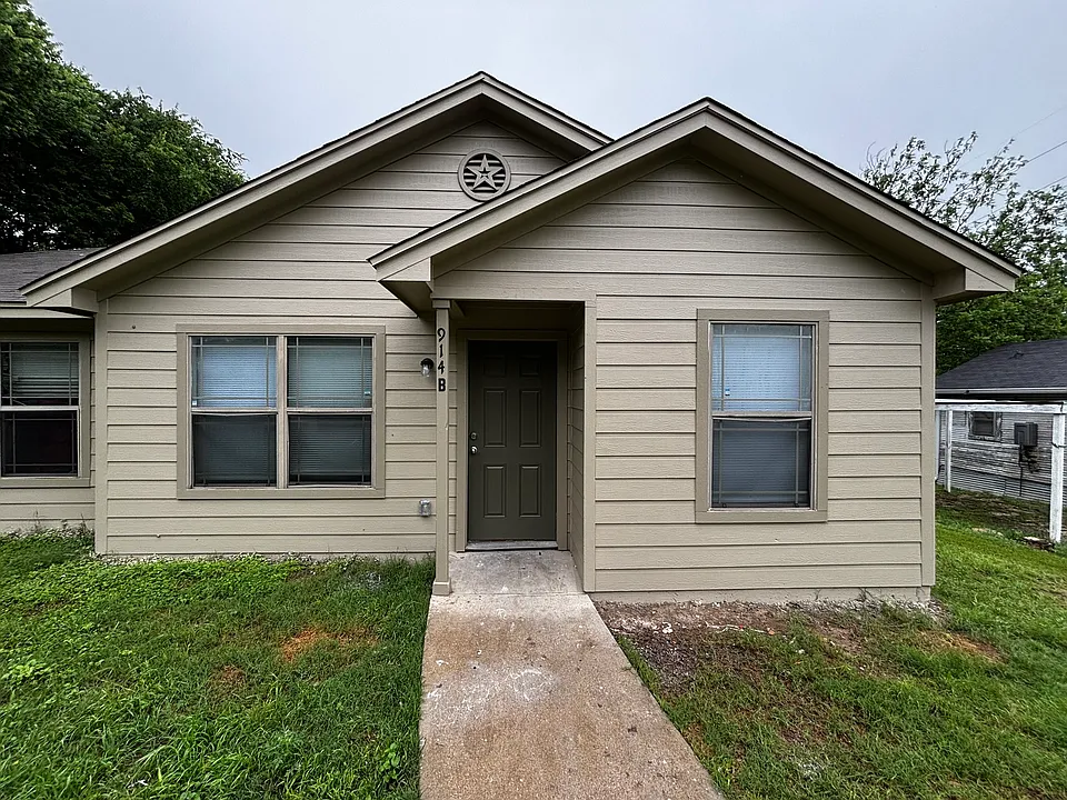 914 E Avenue A #B