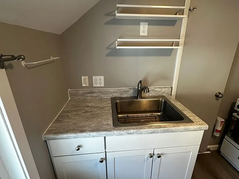 176 Park St — Photo 10