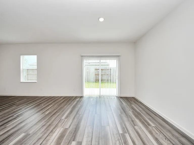 1902 Corsica Creek Ln — Photo 17