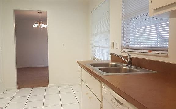 5th image of 1205 SE 22nd Ter