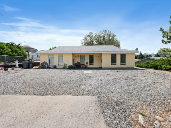 14 Glendale Street NE #A-B, East Wenatchee, WA 98802